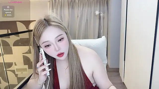 Star-XinX online show from February 22, 11:53 am