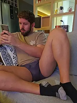 Snapshot of RipMyUnderwear chatting on May 1, 6:23 pm RipMyUnderwear online show from May 1, 6:23 pm