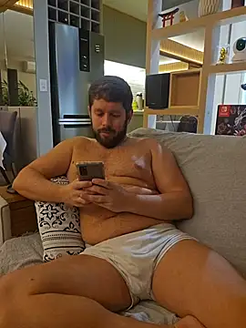 Snapshot of RipMyUnderwear chatting on May 8, 1:00 am RipMyUnderwear online show from May 8, 1:00 am