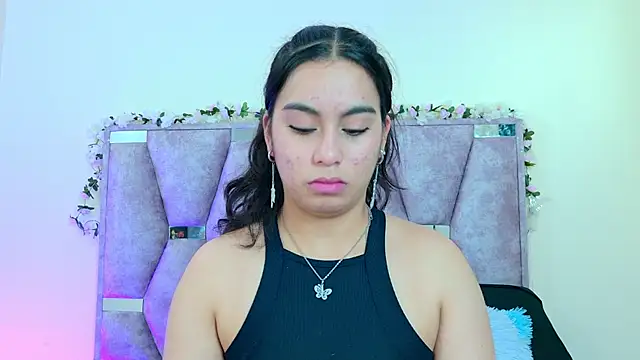 iris and damian online show from March 29, 5:13 pm