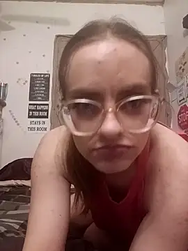 Snapshot of snowbird1117 chatting on February 7, 11:36 am snowbird1117 online show from February 7, 11:36 am