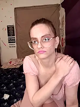 Snapshot of snowbird1117 chatting on February 13, 11:28 am snowbird1117 online show from February 13, 11:28 am