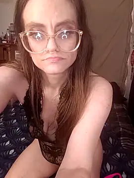 Snapshot of snowbird1117 chatting on February 14, 4:09 am snowbird1117 online show from February 14, 4:09 am