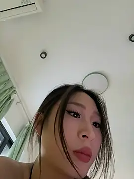 Snapshot of yaqing666 chatting on July 10, 9:23 am yaqing666 online show from July 10, 9:23 am
