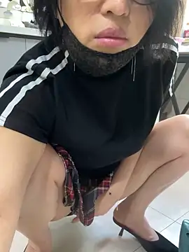 luckybaby666999 online show from May 15, 10:50 pm