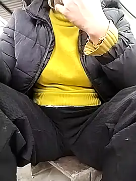 muutoo online show from January 11, 8:52 am