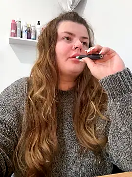 Snapshot of EvKamenskih chatting on December 14, 7:36 am EvKamenskih online show from December 14, 7:36 am