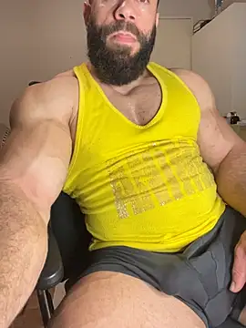 Snapshot of stylesexy chatting on April 4, 7:11 pm stylesexy online show from April 4, 7:11 pm