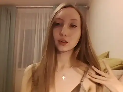 A-leya online show from December 4, 7:44 pm