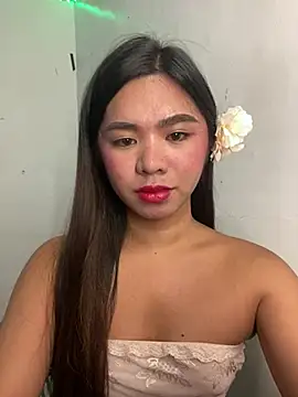 voganmarie online show from June 17, 10:50 am
