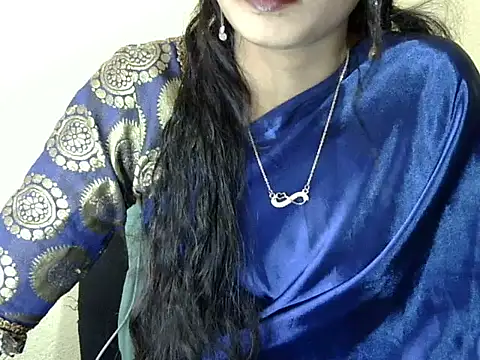 Snapshot of Shab_M chatting on February 10, 6:39 am Shab M online show from February 10, 6:39 am