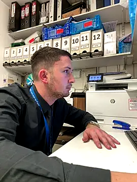 dirtyanal23 online show from December 19, 12:50 am