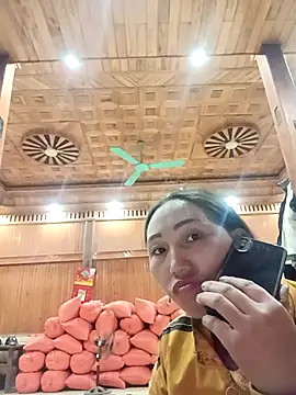 Lorena-a online show from December 15, 11:25 am