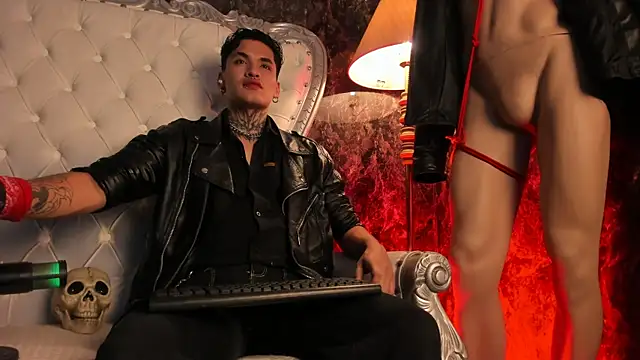 AlecBanne online show from March 6, 10:50 pm