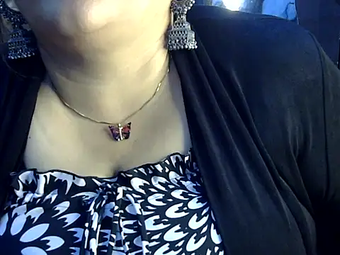 Snapshot of Soniya_Sha chatting on July 2, 8:59 pm Soniya Sha online show from July 2, 8:59 pm