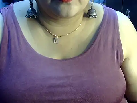 Snapshot of Soniya_Sha chatting on July 28, 1:43 pm Soniya Sha online show from July 28, 1:43 pm