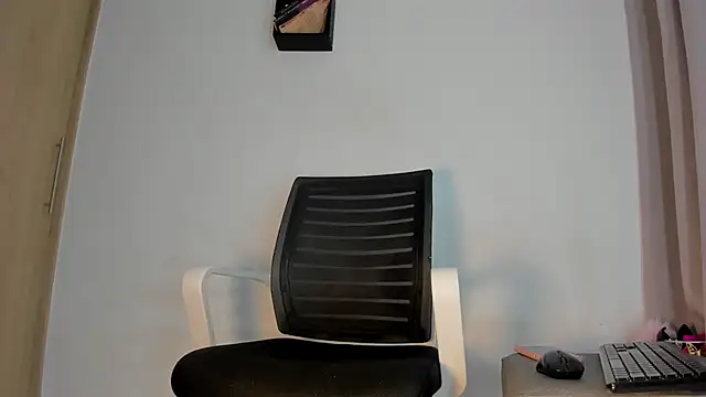 Nanny 11 online show from April 6, 11:05 pm