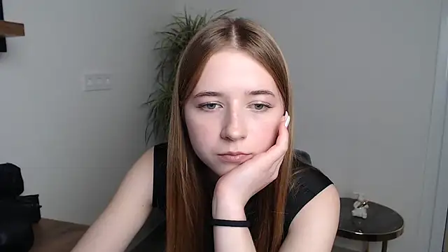 SweetBellaa  online show from December 3, 4:49 pm