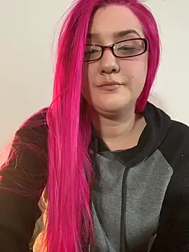 MaryMary  online show from March 8, 10:02 pm