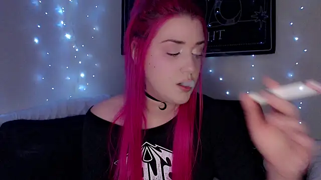 MaryMary  online show from March 22, 12:14 am