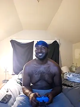 iLOVETRAY96 online show from December 18, 4:40 am