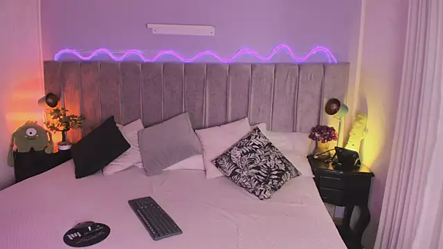 Aura sun online show from January 19, 11:58 am