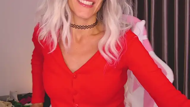 betty xoxoo online show from June 5, 12:22 pm