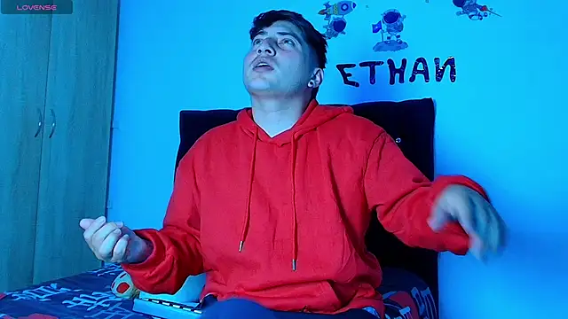 ethan  01 online show from January 6, 10:12 pm