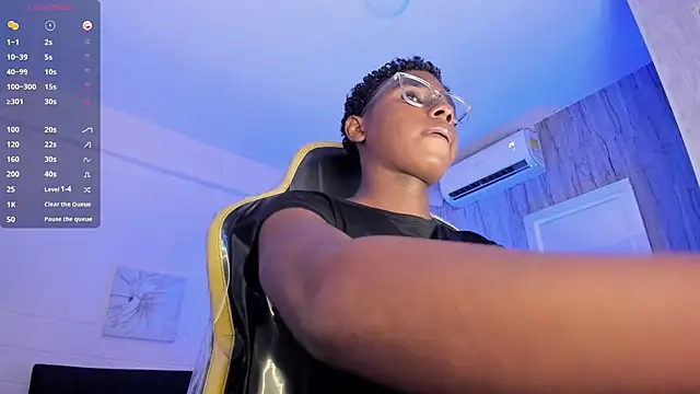 teylor lovee online show from March 15, 9:10 pm