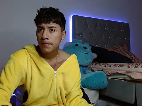 Snapshot of Sebas_Ross04 chatting on December 14, 10:58 pm Sebas Ross04 online show from December 14, 10:58 pm