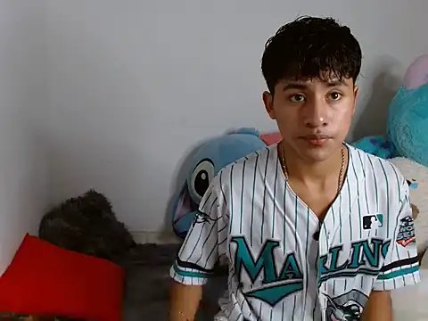 Snapshot of Sebas_Ross04 chatting on January 5, 9:29 pm Sebas Ross04 online show from January 5, 9:29 pm