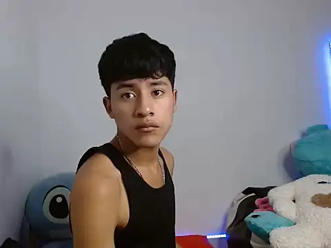 Snapshot of Sebas_Ross04 chatting on January 8, 6:05 am Sebas Ross04 online show from January 8, 6:05 am