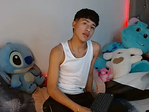 Snapshot of Sebas_Ross04 chatting on January 9, 11:06 pm Sebas Ross04 online show from January 9, 11:06 pm