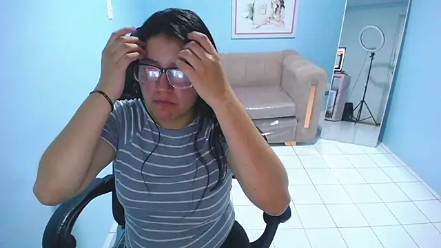 eva smit t online show from December 5, 2:53 am