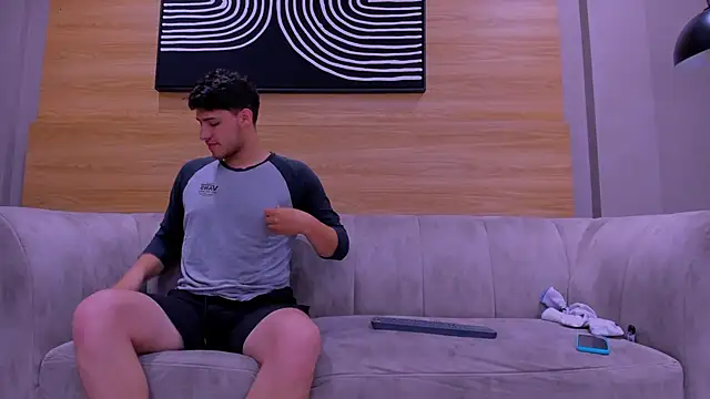 big  friends online show from December 5, 1:52 pm