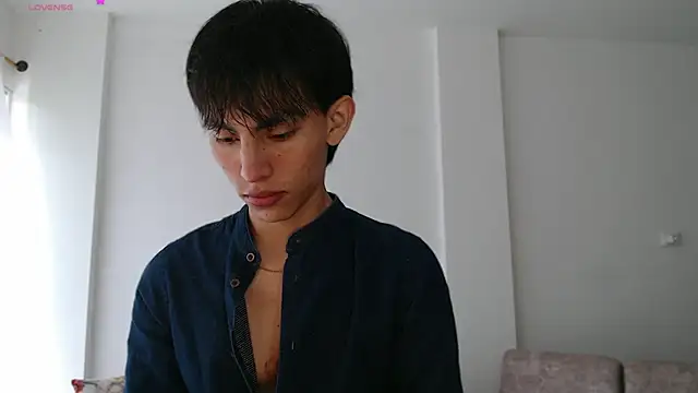 andrew courtzz online show from December 15, 7:07 pm