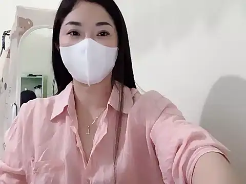 Snapshot of Mimy18 chatting on May 9, 4:34 pm Mimy18 online show from May 9, 4:34 pm