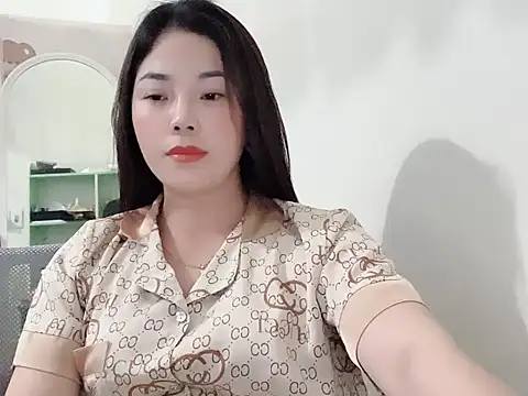 Snapshot of Mimy18 chatting on May 10, 3:50 pm Mimy18 online show from May 10, 3:50 pm