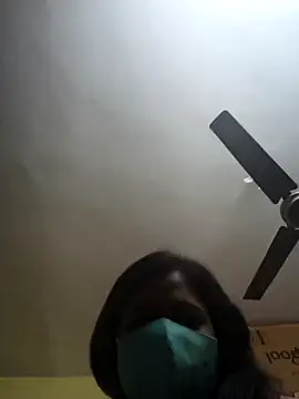 Preeti345 online show from December 19, 8:10 am