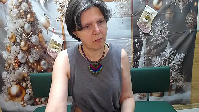 LunaDobra online show from January 10, 6:20 pm