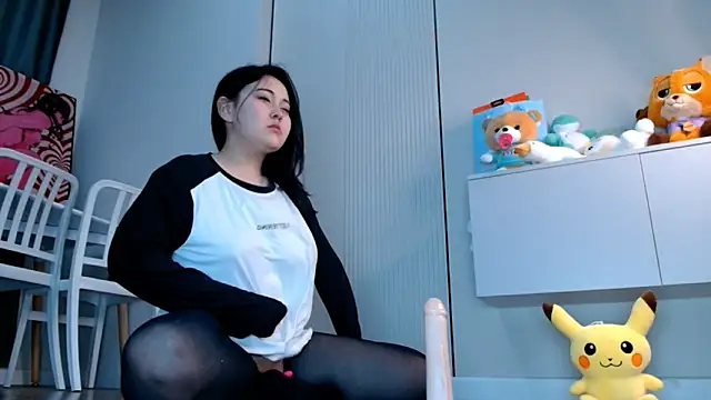 minji snow online show from April 15, 12:56 pm