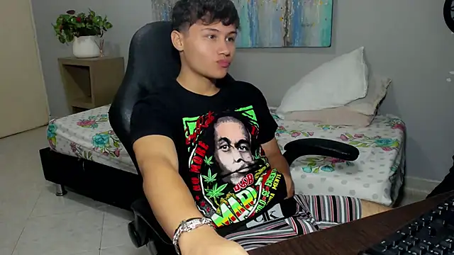 Snapshot of fuck_bunny02 chatting on December 5, 2:58 pm fuck bunny02 online show from December 5, 2:58 pm