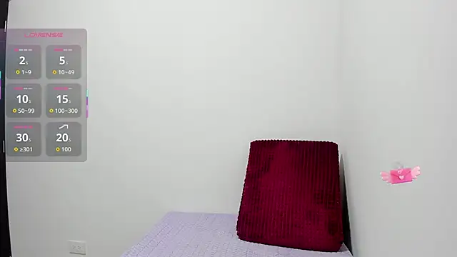 allysonn31 online show from December 16, 9:25 am