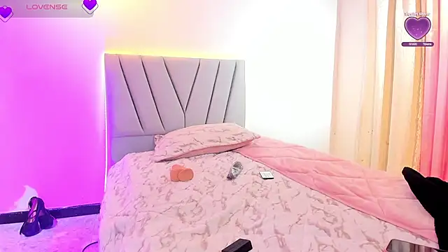 Snapshot of Ambaar5 chatting on February 27, 12:10 am Ambaar5 online show from February 27, 12:10 am