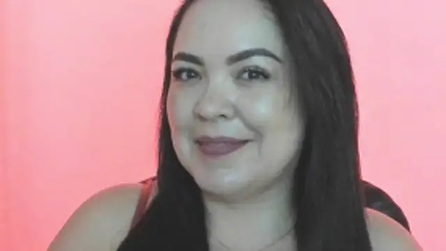 Snapshot of EmiHarrys chatting on May 27, 9:23 pm EmiHarrys online show from May 27, 9:23 pm