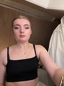 MilaLuxe online show from December 16, 7:52 pm