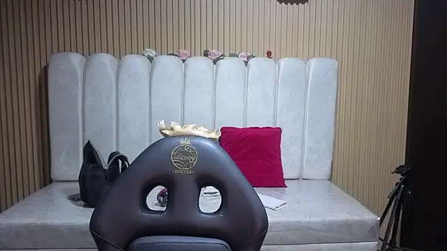 Snapshot of Sara_valderrama_ chatting on February 23, 12:57 pm Sara valderrama online show from February 23, 12:57 pm