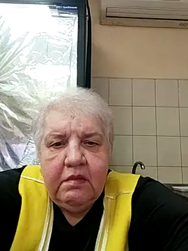 Snapshot of HapinessLovee chatting on December 17, 12:55 pm HapinessLovee online show from December 17, 12:55 pm