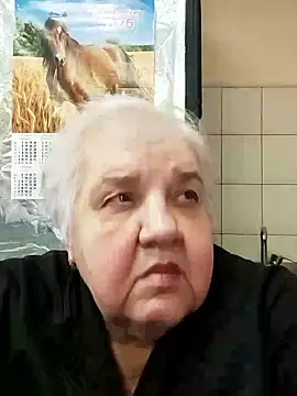 Snapshot of HapinessLovee chatting on January 10, 12:40 pm HapinessLovee online show from January 10, 12:40 pm