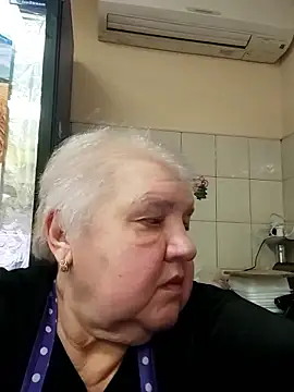 Snapshot of HapinessLovee chatting on January 14, 8:09 am HapinessLovee online show from January 14, 8:09 am